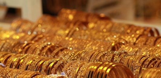 כיצד רוכשים תכשיטים און ליין?