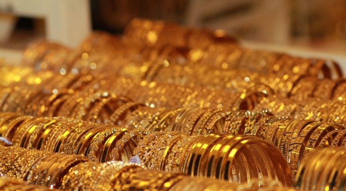 כיצד רוכשים תכשיטים און ליין? כיצד רוכשים תכשיטים און ליין?