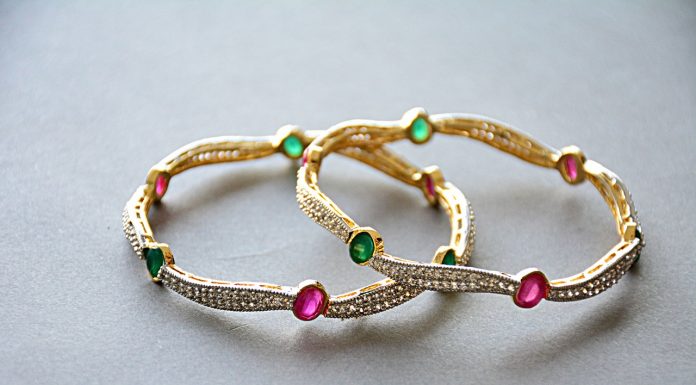 קניית תכשיטים באינטרנט